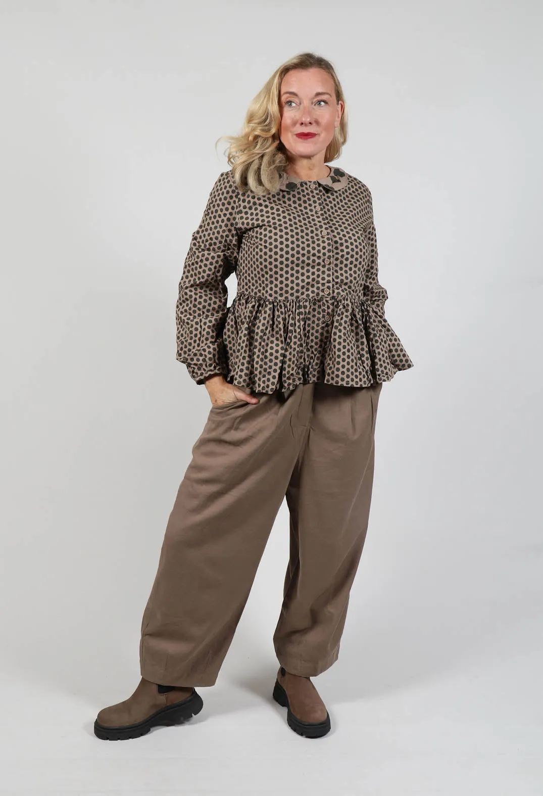 Botvi Twill Trousers in Walnut