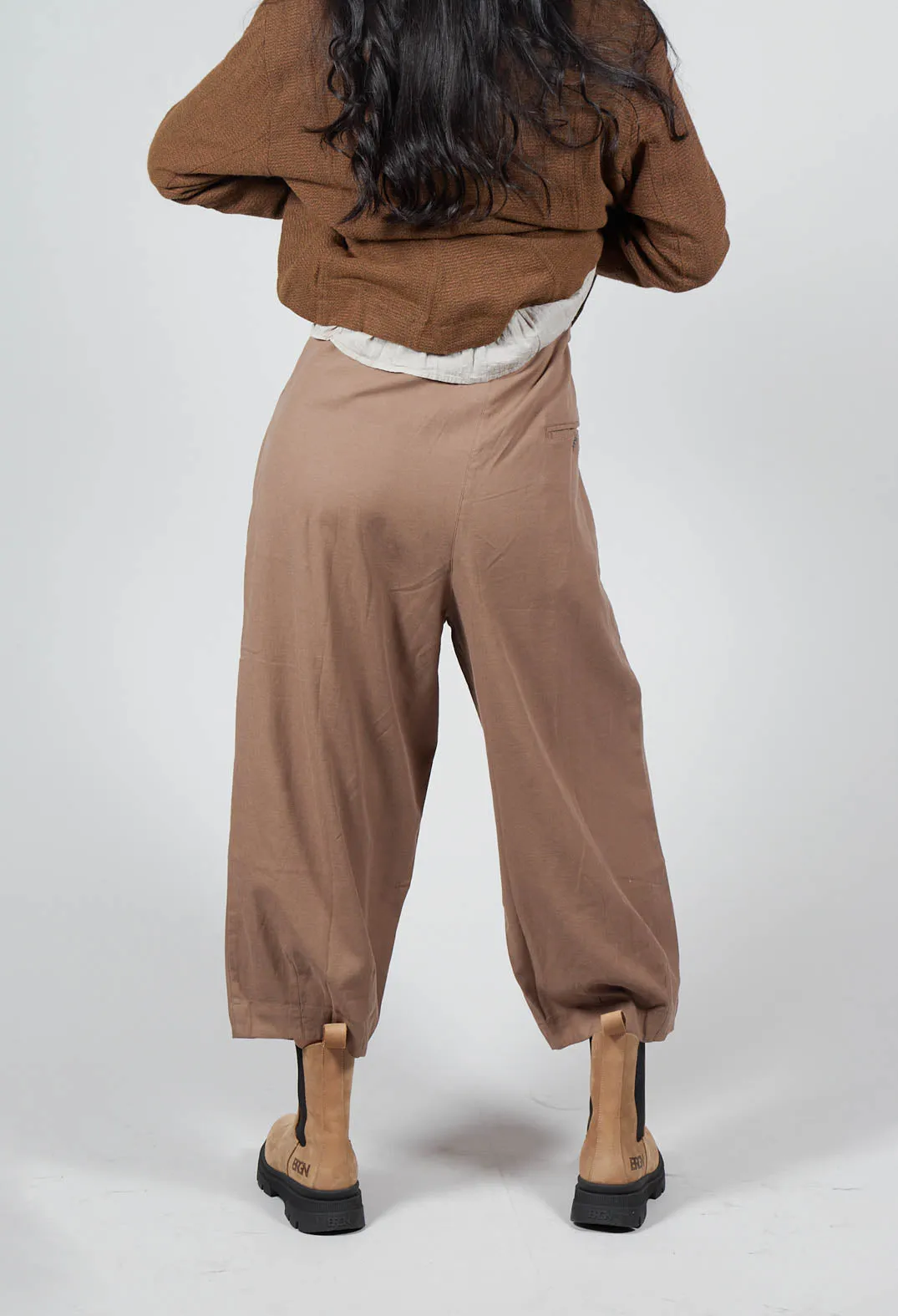 Botvi Twill Trousers in Walnut