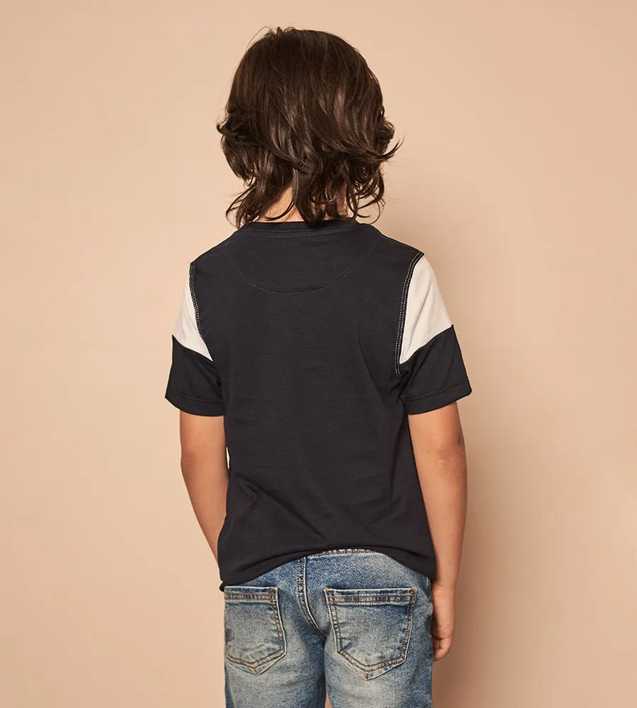 Camiseta Bloques Azul Navy Para Niño Ref. 249011123