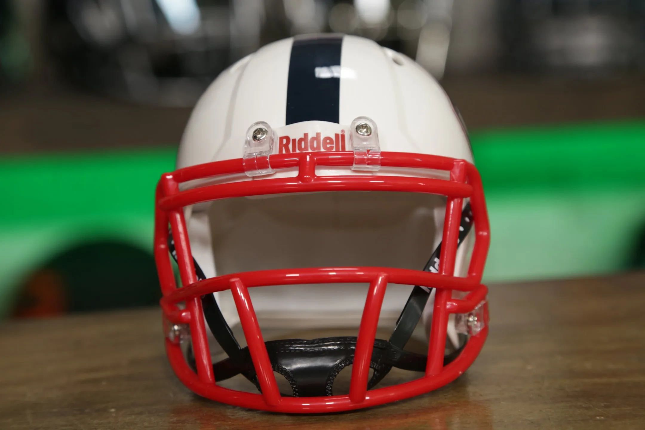 Connecticut Huskies Riddell Speed Mini Helmet - White