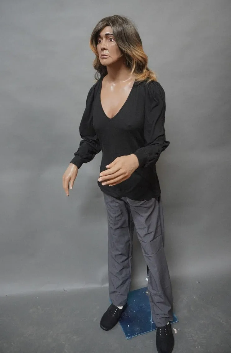 Dura Lucy Figure