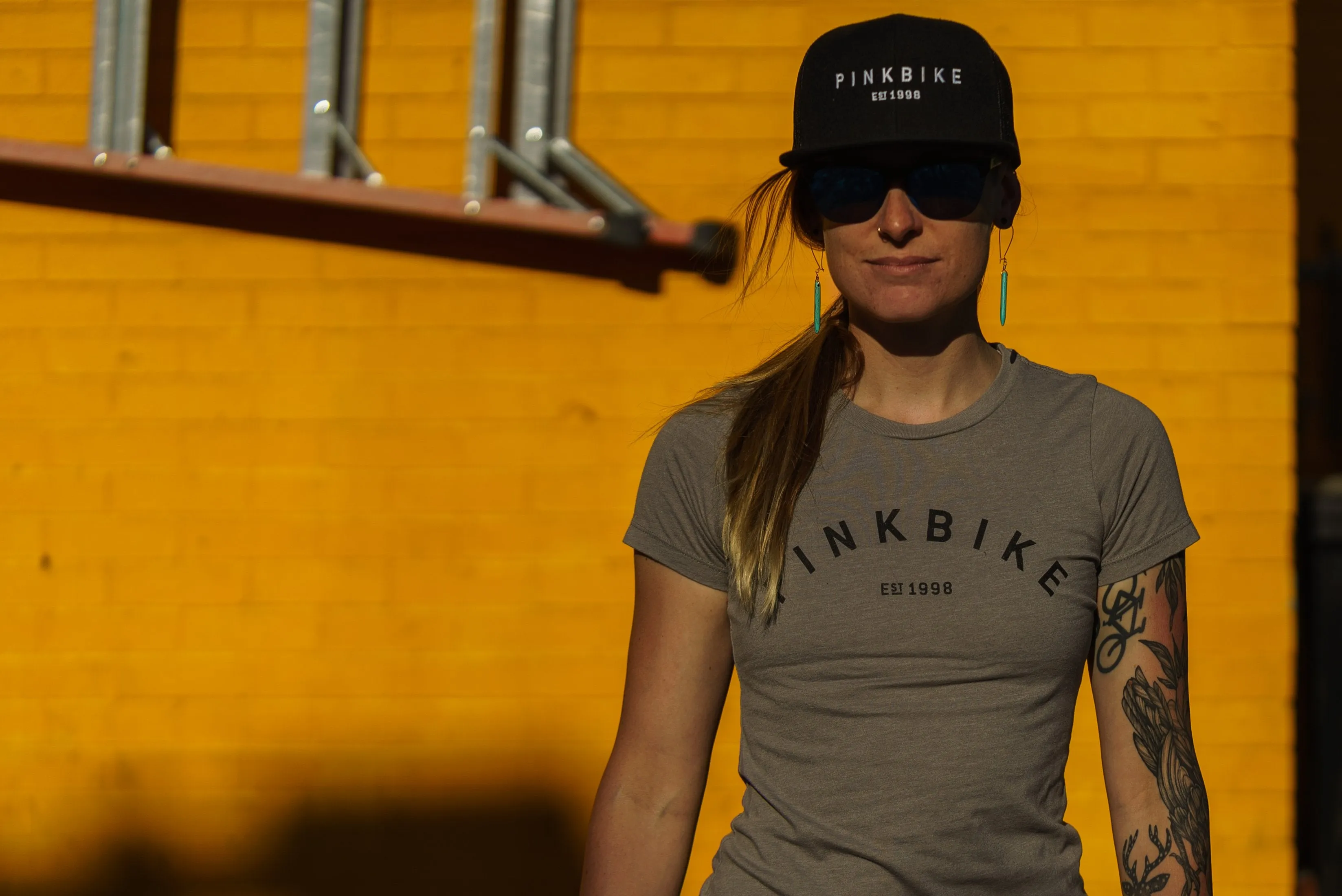 Pinkbike Women's Arch T-Shirt